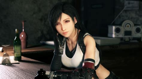 About. Tifa's Breast Size Change refers to a debate around the slight change in the design of Final Fantasy VII character Tifa Lockhart. The debate went viral online in June 2019 following the trailer premiere for the then-upcoming remake of the game.